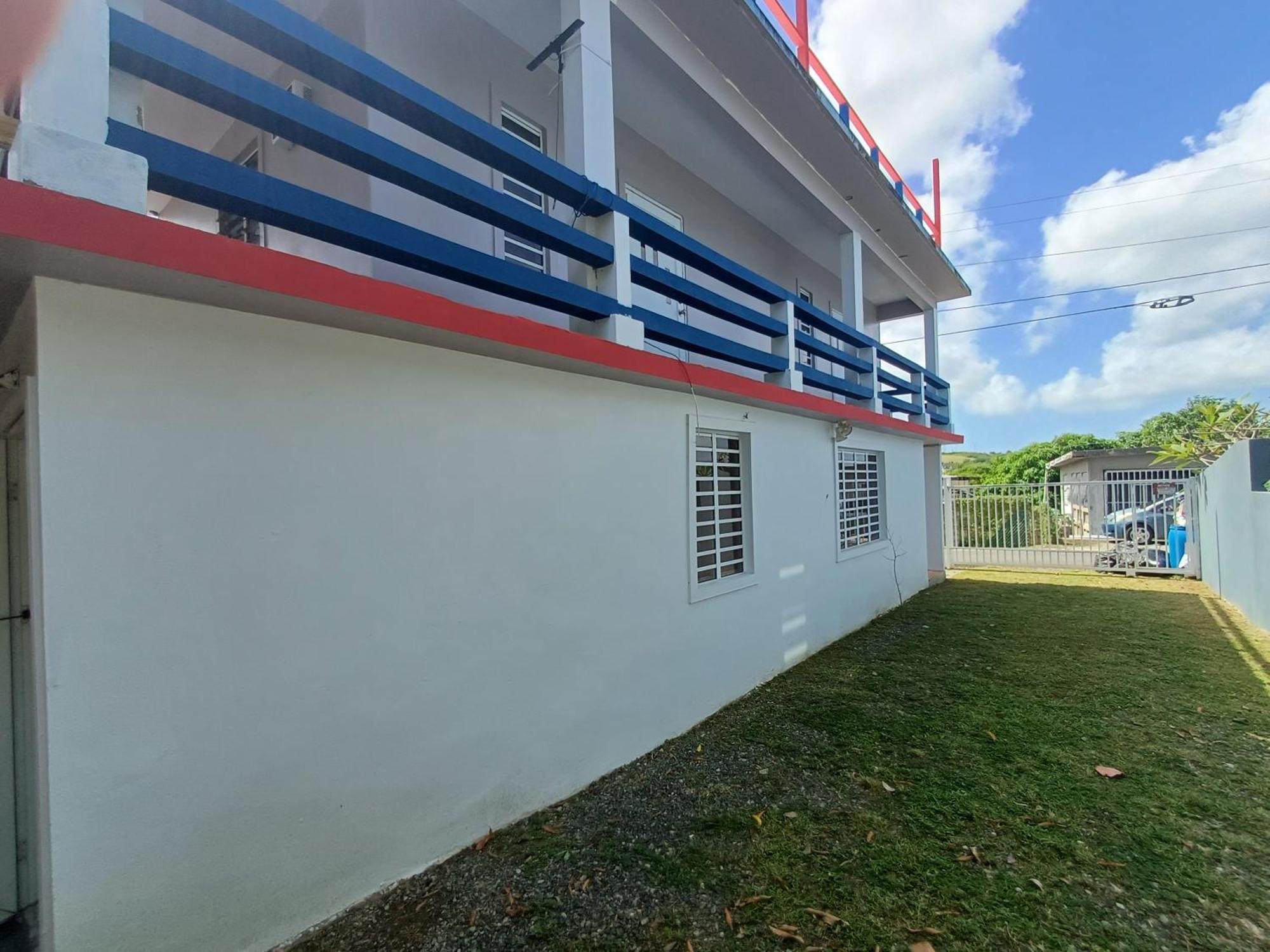 Rooster Run Glamping Camping Has Rooftop And Off The Ground Glamping Experience For 1 To 16 In A Single Tent And Views Of The Rain Forrest And To Culebra Across The Atlantic Ocean W Tents, Linens, Deluxe Air Beds, Warm Shower And More At A Great Pric Вьекес Экстерьер фото