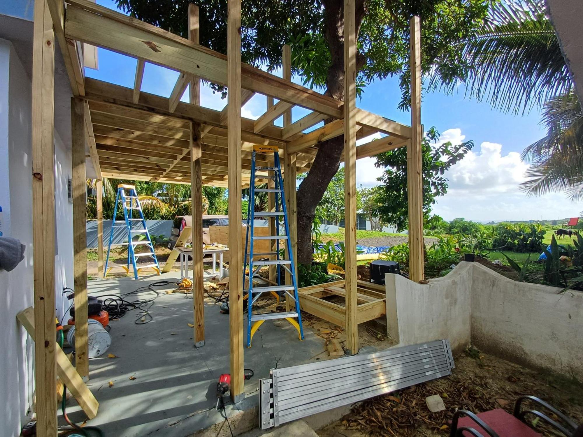 Rooster Run Glamping Camping Has Rooftop And Off The Ground Glamping Experience For 1 To 16 In A Single Tent And Views Of The Rain Forrest And To Culebra Across The Atlantic Ocean W Tents, Linens, Deluxe Air Beds, Warm Shower And More At A Great Pric Вьекес Экстерьер фото